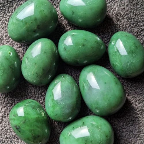 Siberische nefriet jade licht groen - afwijkende maat